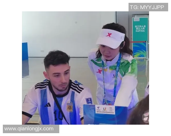 塞布尔社交平台展现活力新形象开拓者防守尖兵引发关注