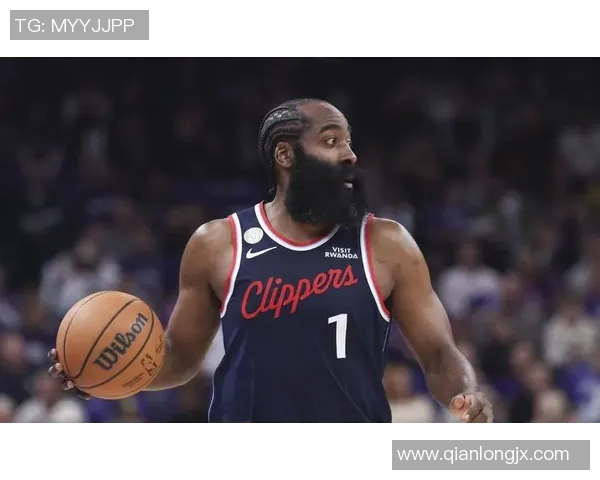 NBA常规赛：快船大胜黄蜂终结3连败 哈登55+7+10三分刷爆纪录
