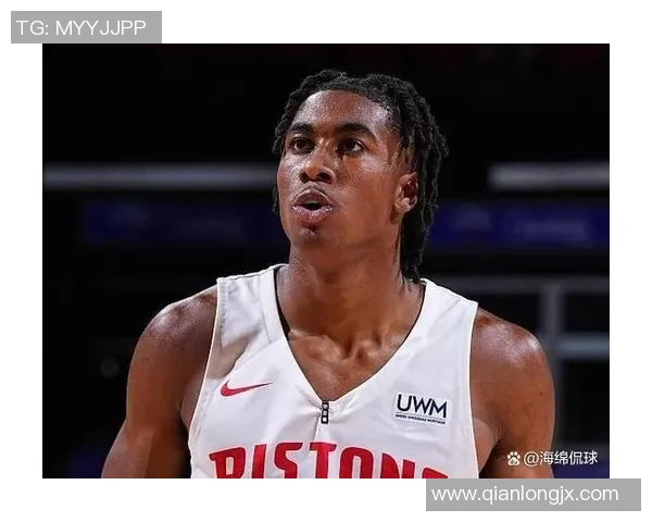 活塞瞄准戴维斯交易:艾维+哈里斯+选秀权成核心筹码 活塞瞄准戴维斯交易:艾维+哈里斯+选秀权成核心筹码